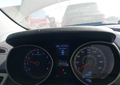 2014 Hyundai Elantra Gt from USA, damaged, VIN KMHD35LHXEU158591